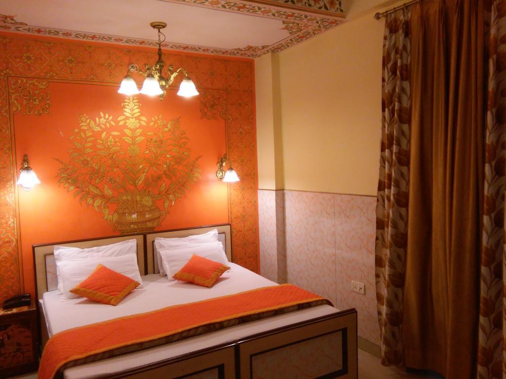 Hotel Golden Heritage Jaipur Exteriör bild