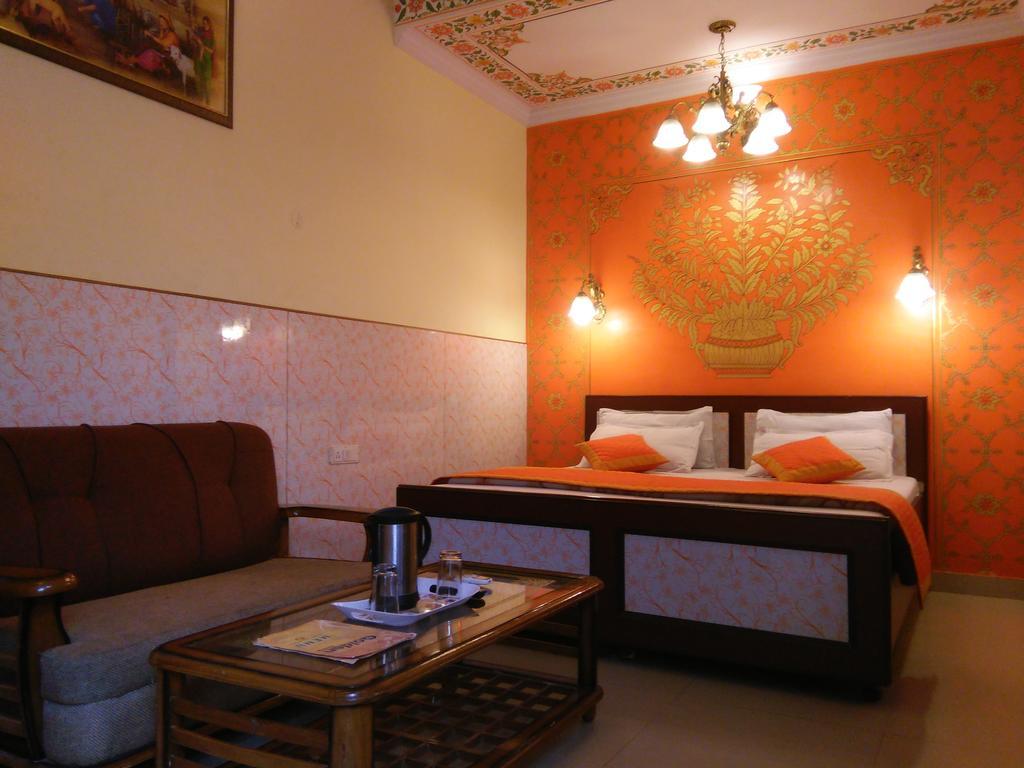 Hotel Golden Heritage Jaipur Exteriör bild