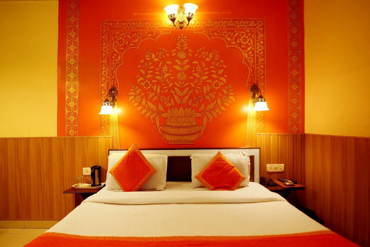 Hotel Golden Heritage Jaipur Exteriör bild