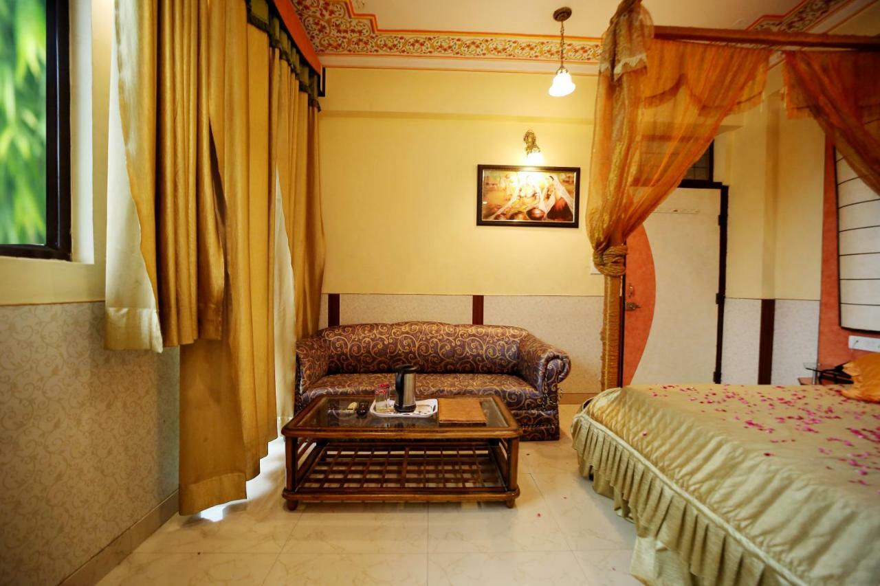 Hotel Golden Heritage Jaipur Exteriör bild